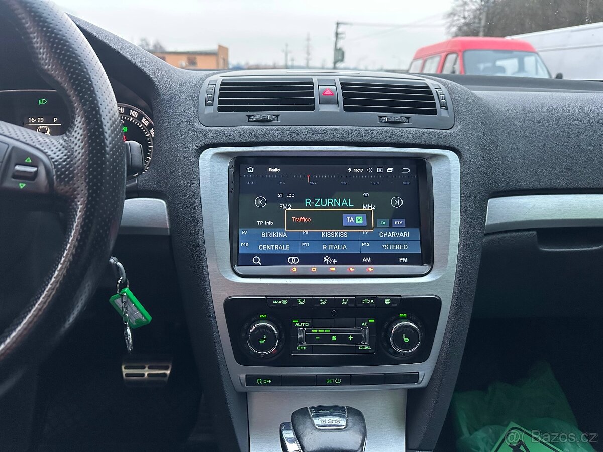 ŠKODA OCTAVIA RS COMBI 2.0TDI DSG 2010 - 18