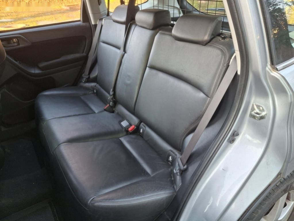 Subaru Forester,2.0 benzin Rezervace - 18