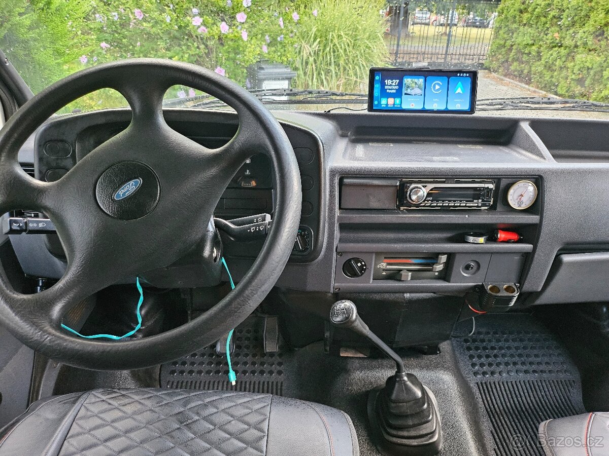 Obytný automobil Ford Transit - 18