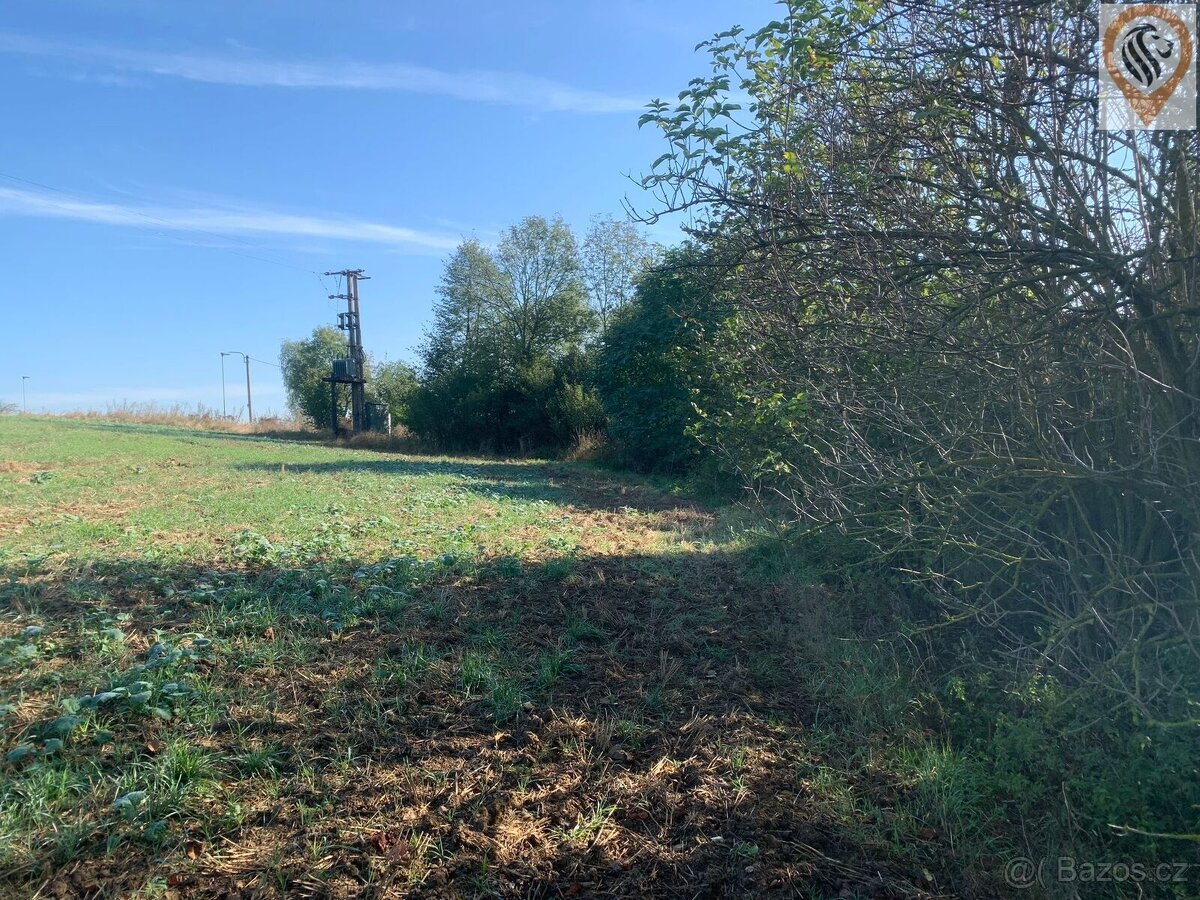 Prodej stavebního pozemku v Postupicích - 18