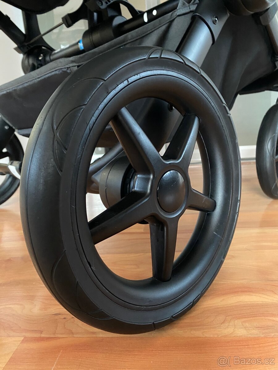 Bugaboo Dokey 5 TWIN all black + adaptér - 18