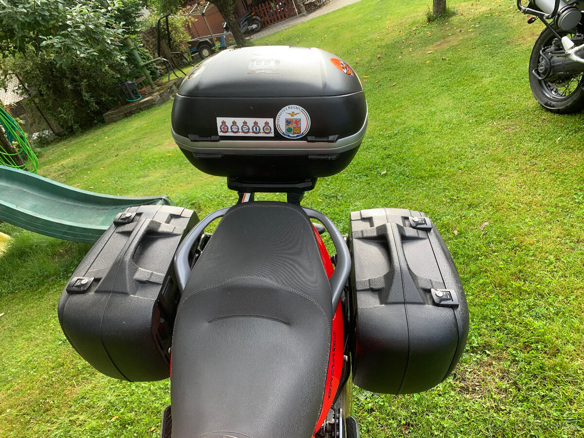 Moto Guzzi Breva 1100 ABS - 18