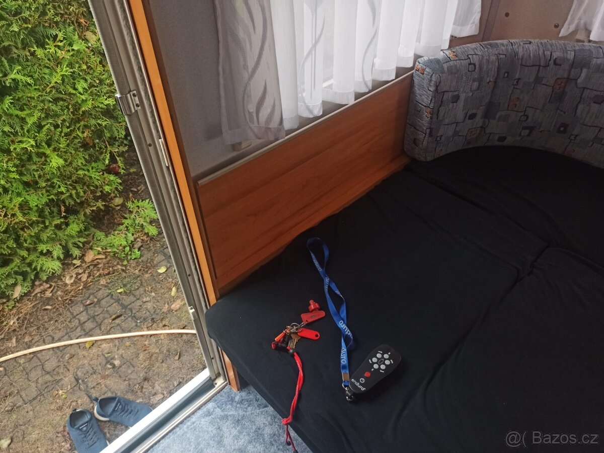 Obytný přívěs karavan WILK - S3 (510) pro 4 osoby - 18