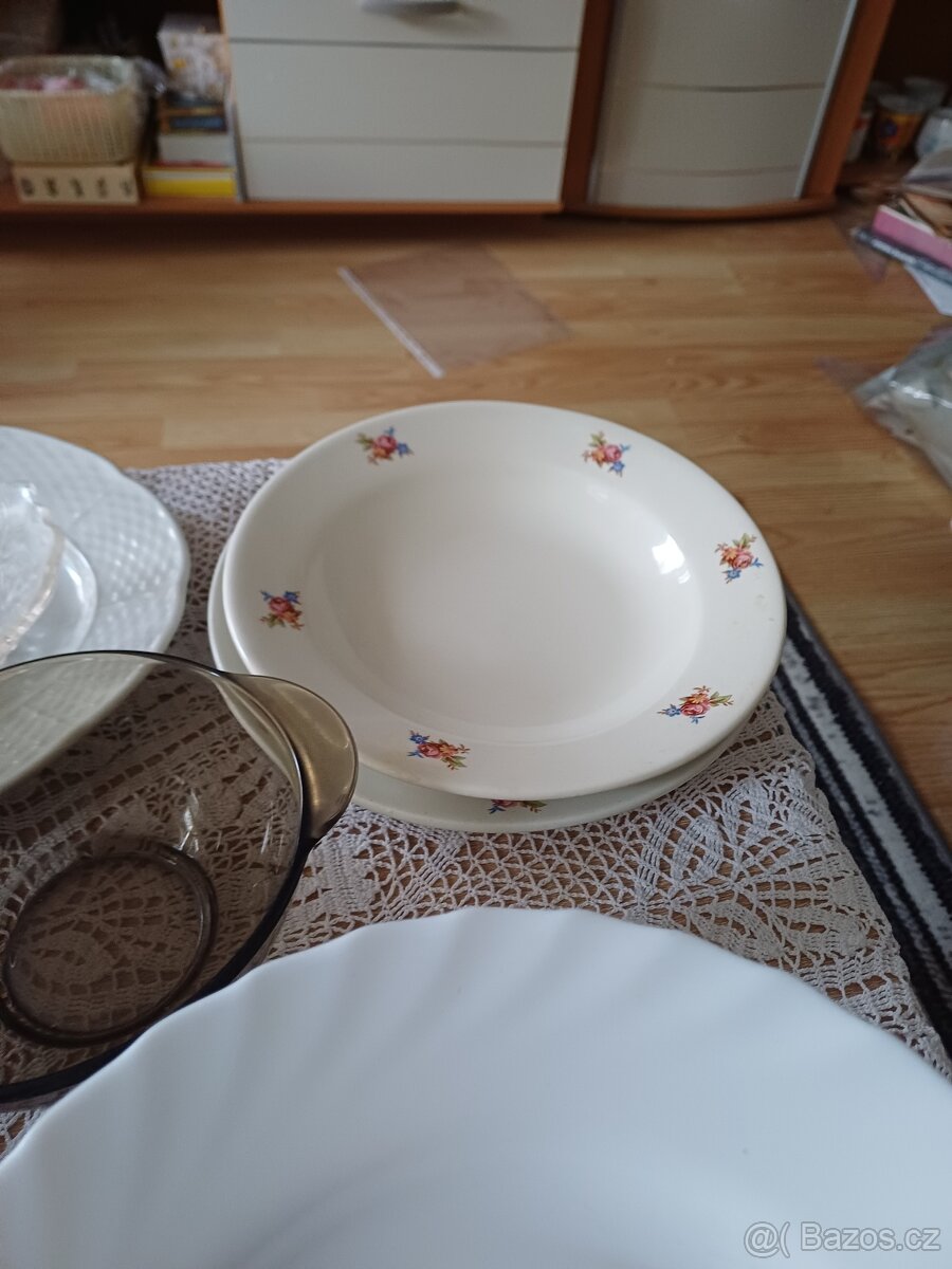 Mix skla a porcelánu - 18