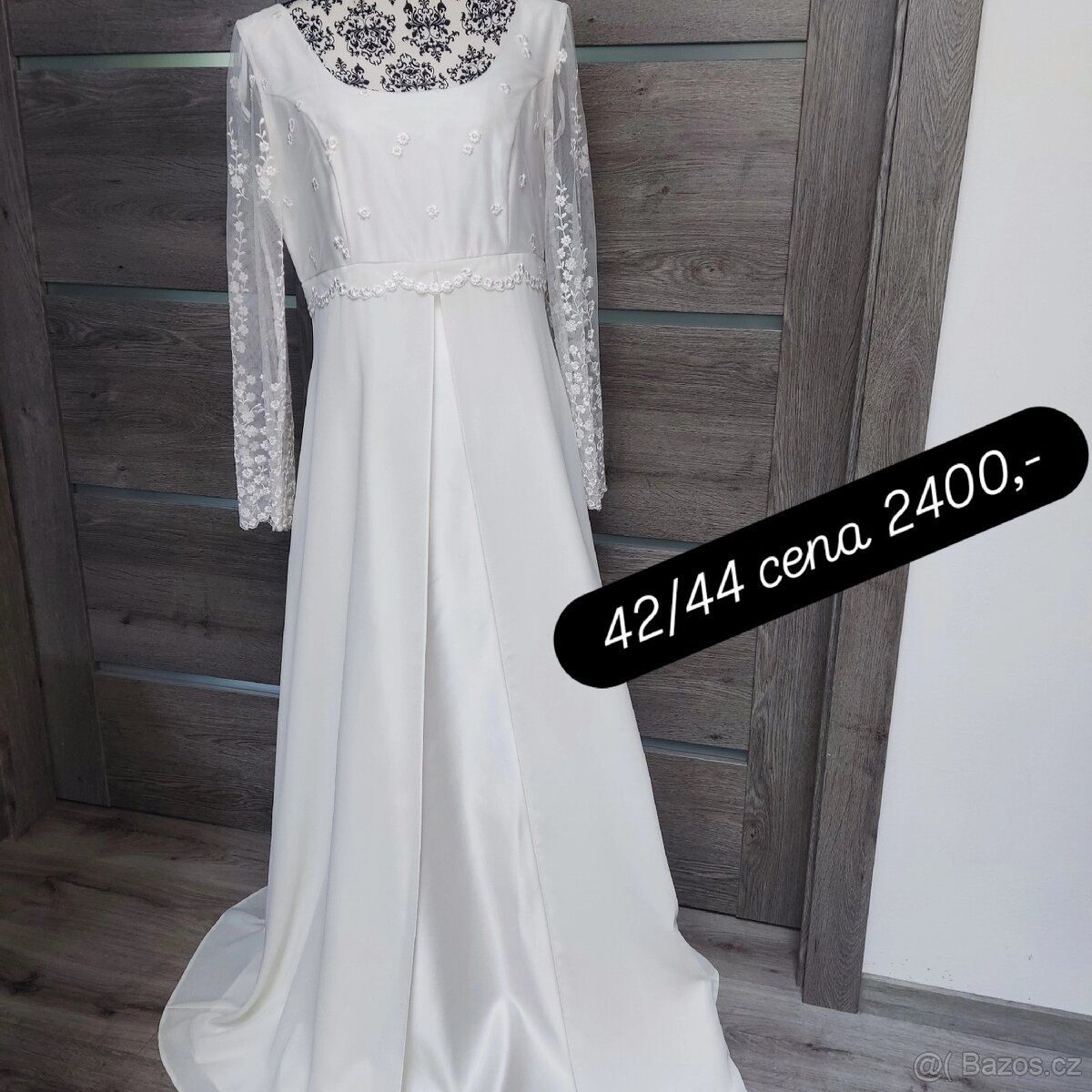 Svatební šaty 20 kusů různé velikosti - 18