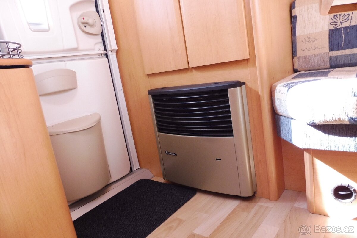 Hobby De Luxe 440 SF R.v. 2007 Stanová předsíń - 18