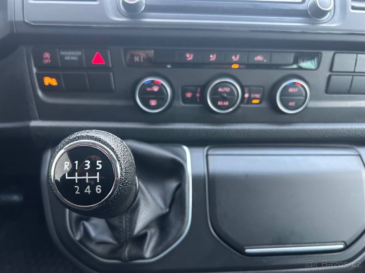 Volkswagen Multivan, 2.0 TDI 110kW/GPS NAVI/1.MAJ. - 18