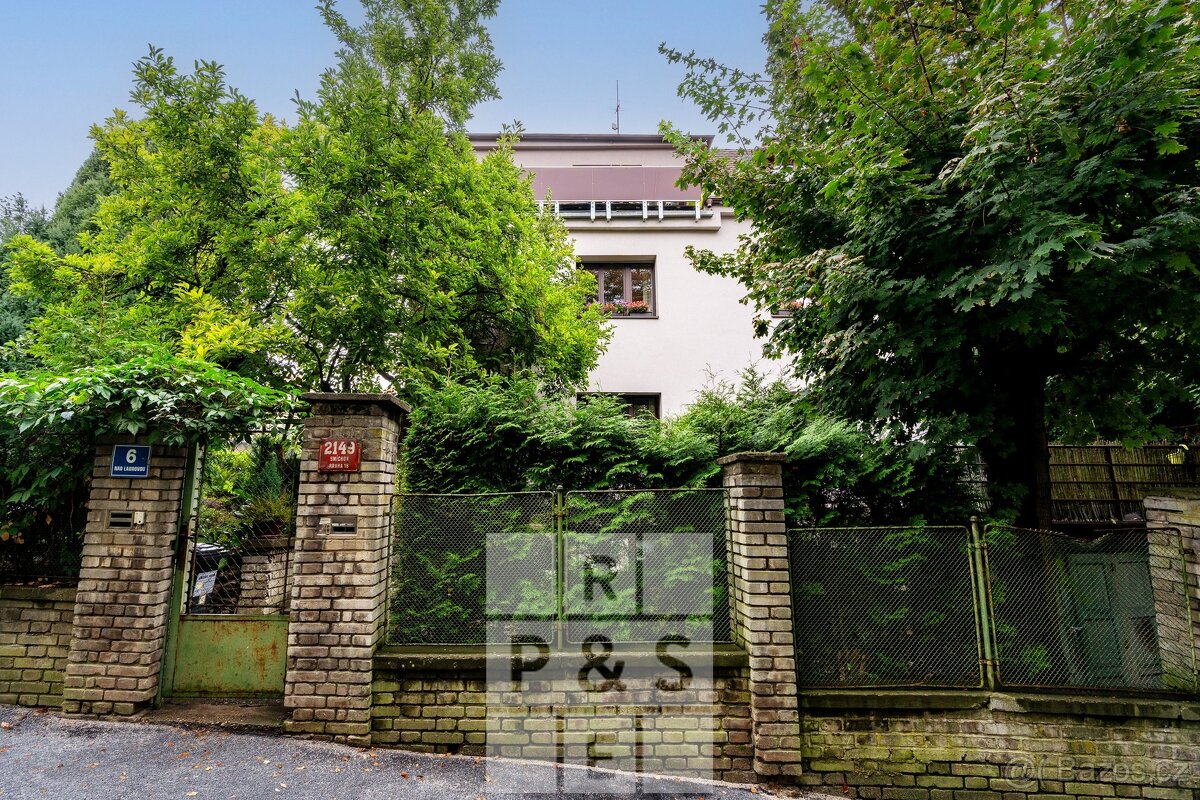 Prodej bytu 3+1 98 m² + zahrada 591 m², Praha - Smíchov - 18