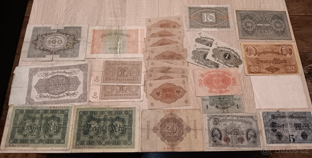 260 ks staré bankovky celý svět - 18