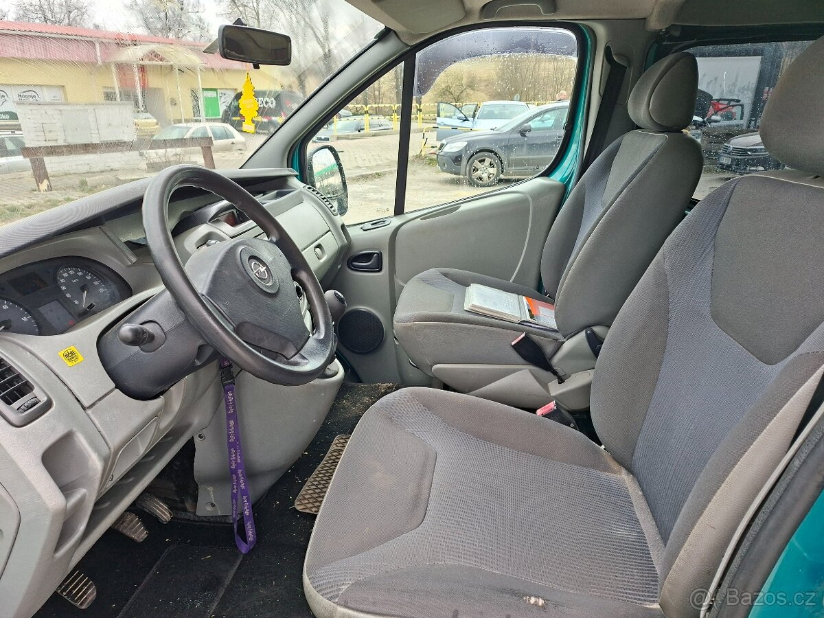 Opel Vivaro 2,5cdti Long 6 mist - 18