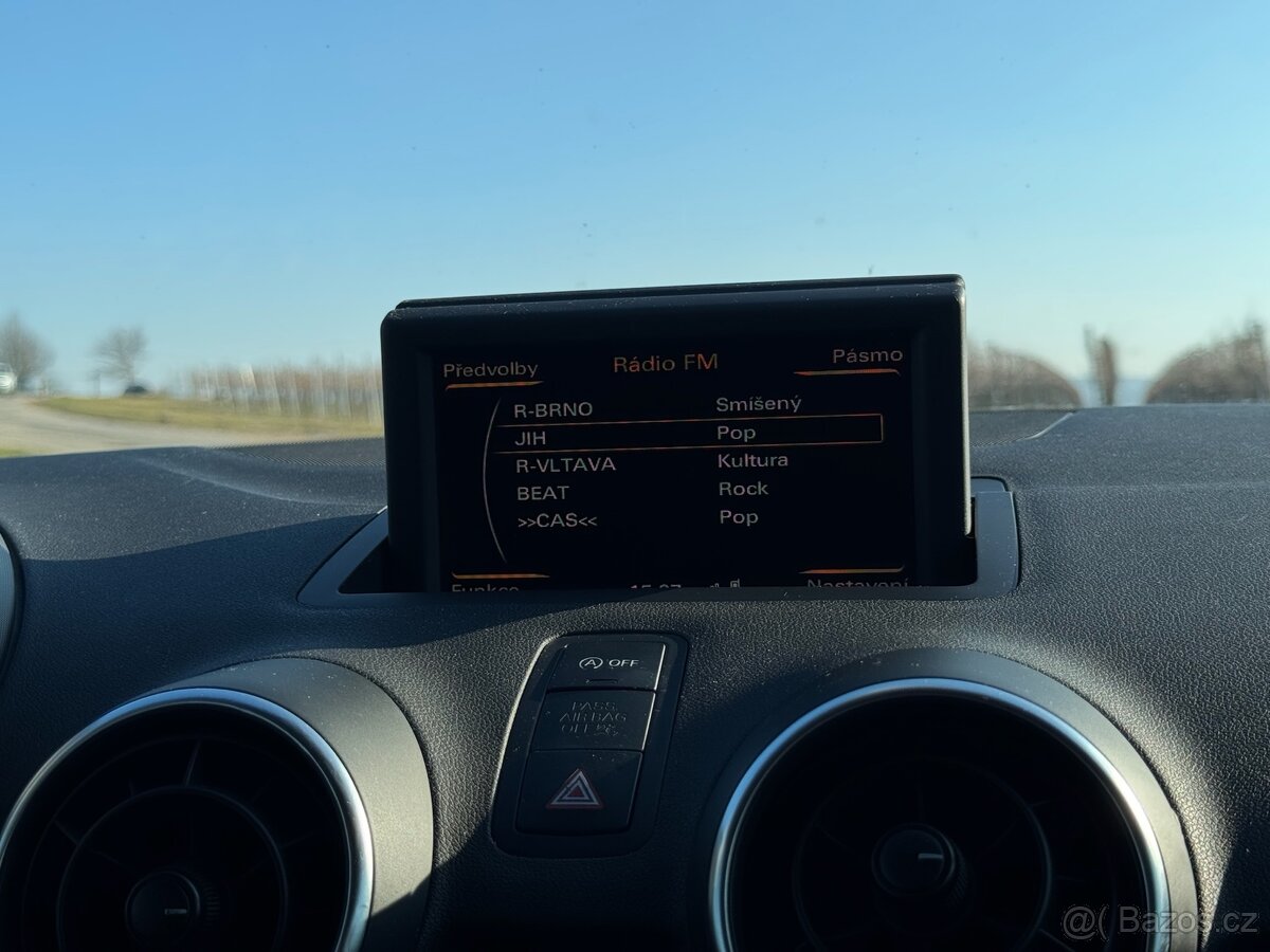 Audi A1, 1.6 TDI (77 kW) XENON - 18