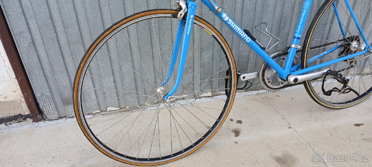 Silniční kolo styl Favorit, velikost rámu 53,5 cm - 18