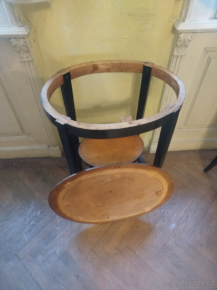 Starožitný obývací nábytek v zachovalém stavu - 18