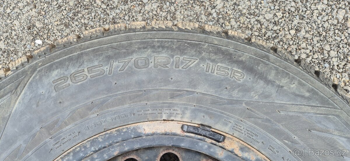 Plechové kola Toyota FJ Cruiser zimní 265/70r17 Nokian TPMS - 18