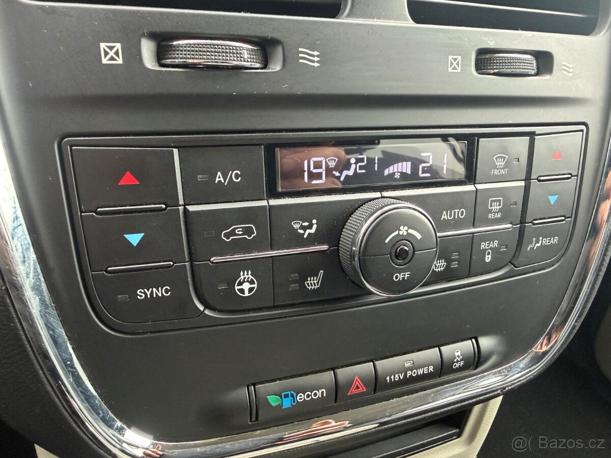 Chrysler Town Country 3,6 LPG DVD Limit 2014 - 18