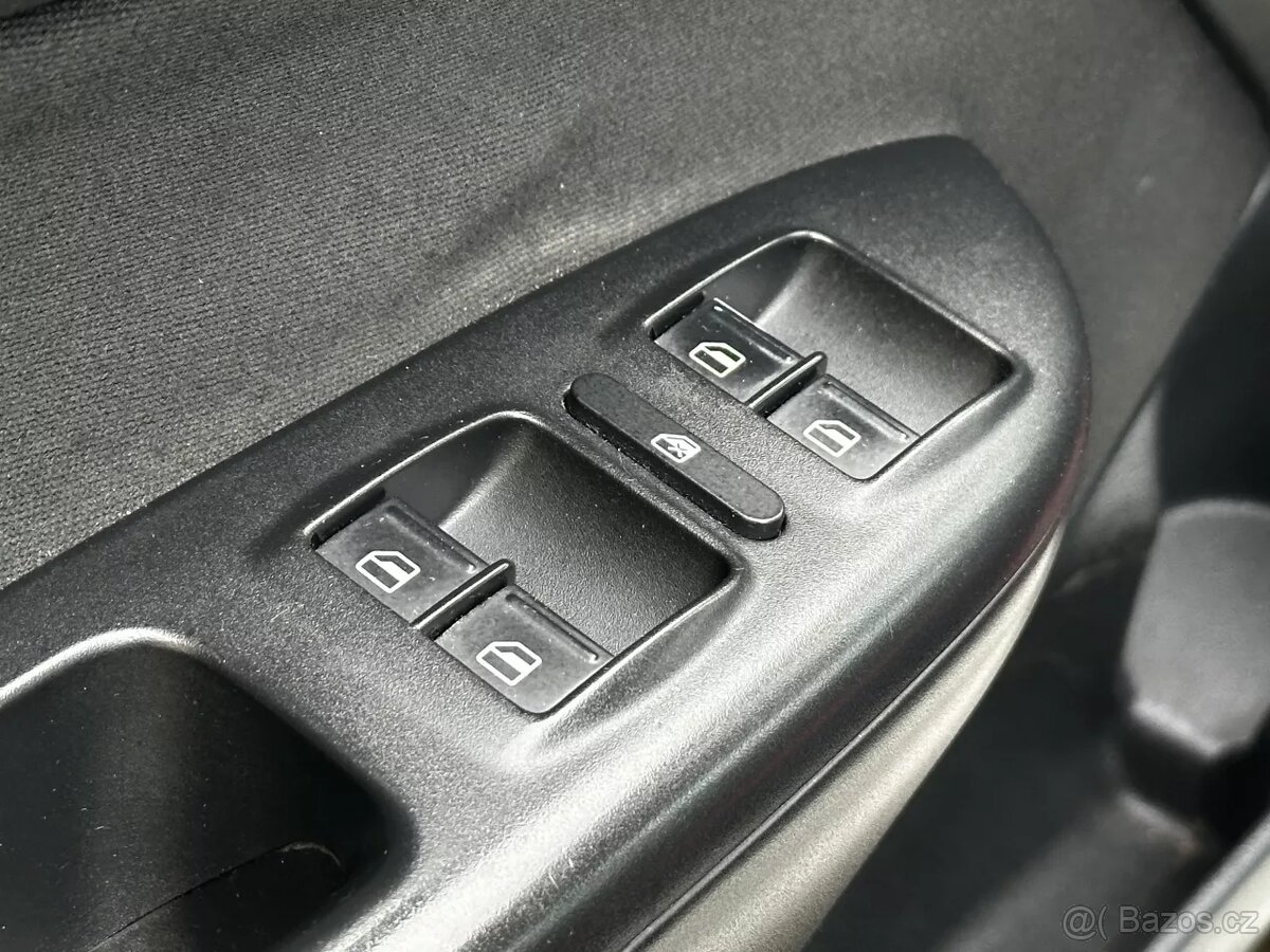 Škoda Octavia 2.0 TDI 103kW Combi DSG Face ALU Klima Tempo - 18