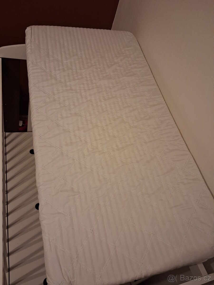 Dětská postýlka s matrací a mantinely - 18