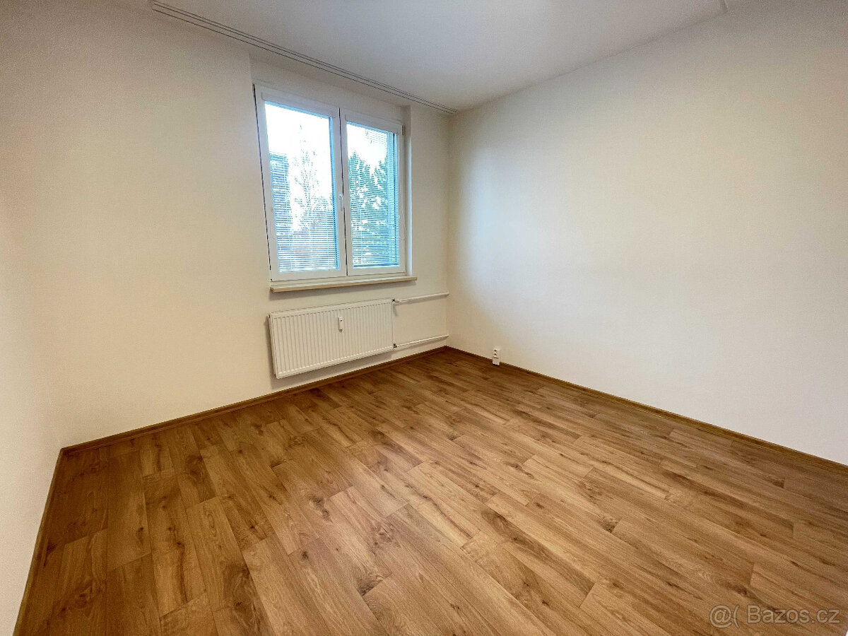 PRONÁJEM BYTU 3+1 V KLATOVECH - 18