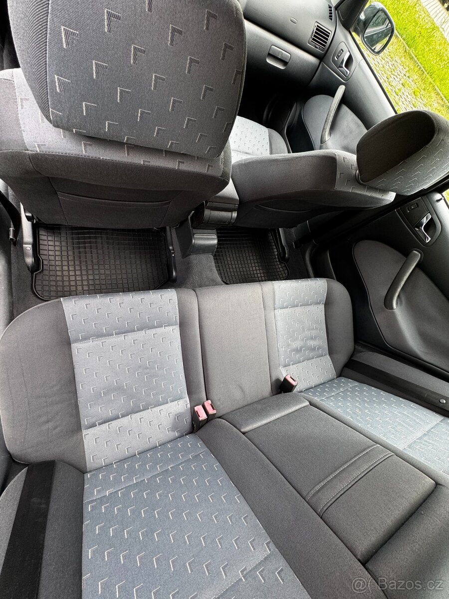 Škoda Octavia I. 2.0i 85kw - 18