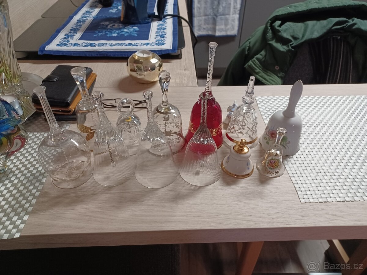 Sklo a porcelán - 18