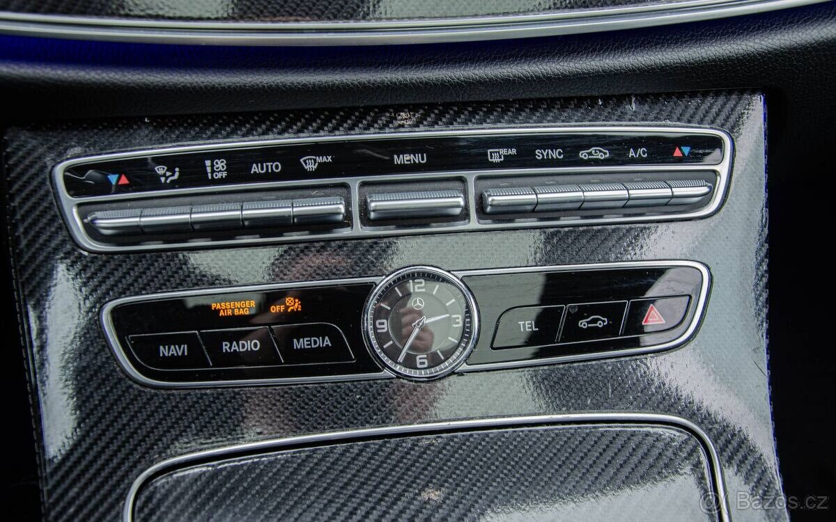 Mercedes-Benz E trieda Sedan 350 BlueTEC - 18