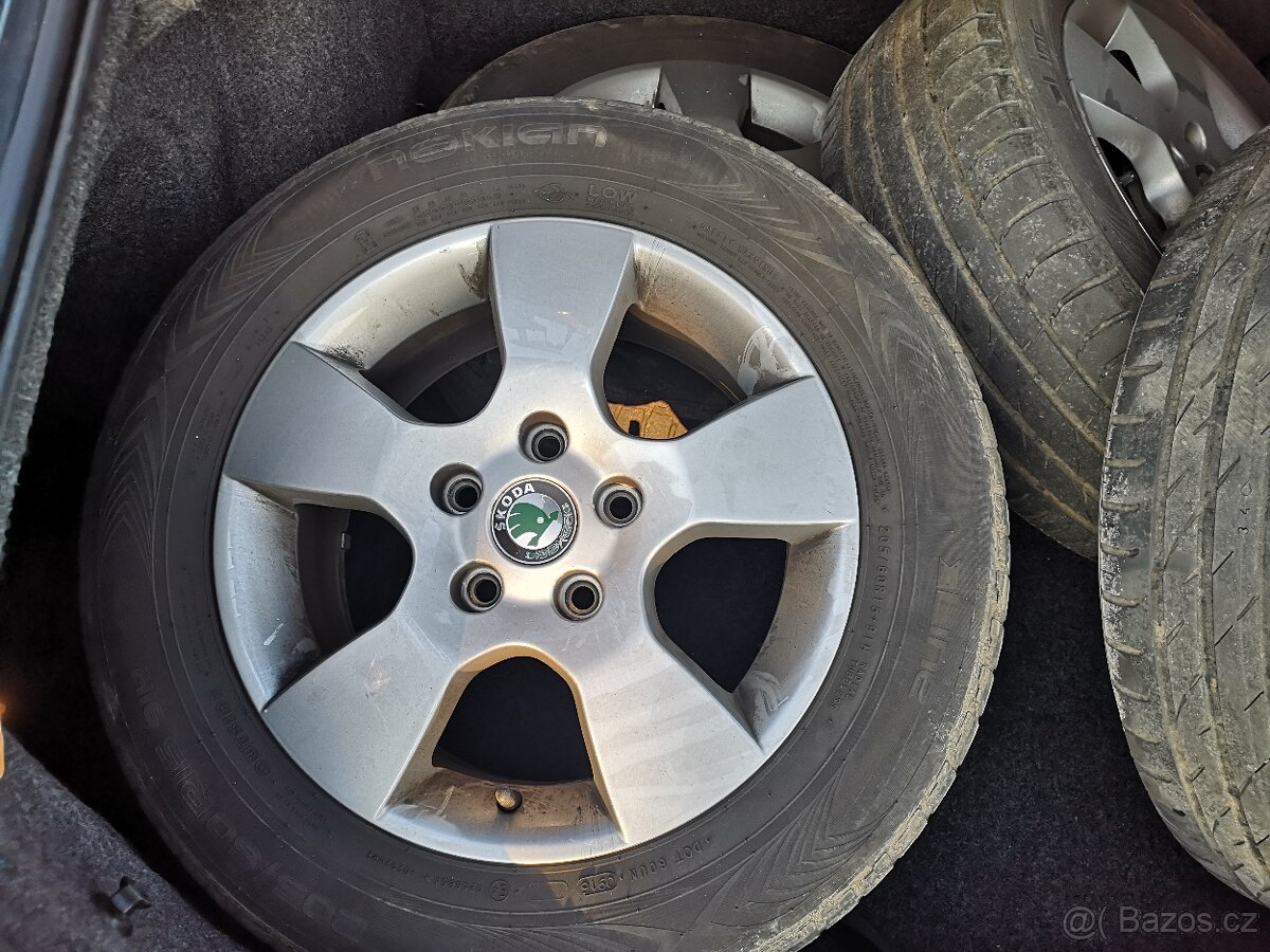 ŠKODA OCTAVIA NOVÉ V ČR DIESEL 198TIS.KM 2012 - 18