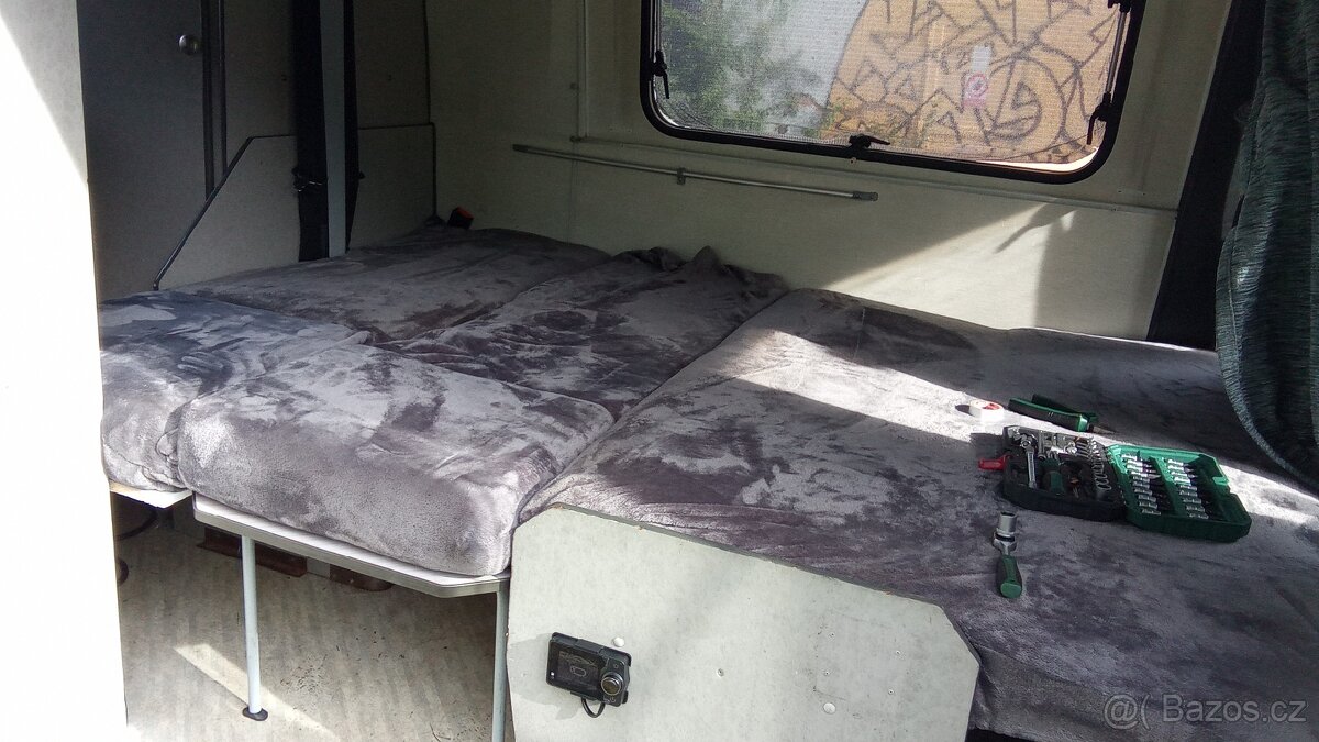 Akce Pronajem tranzit obytný a montáž topení - 18