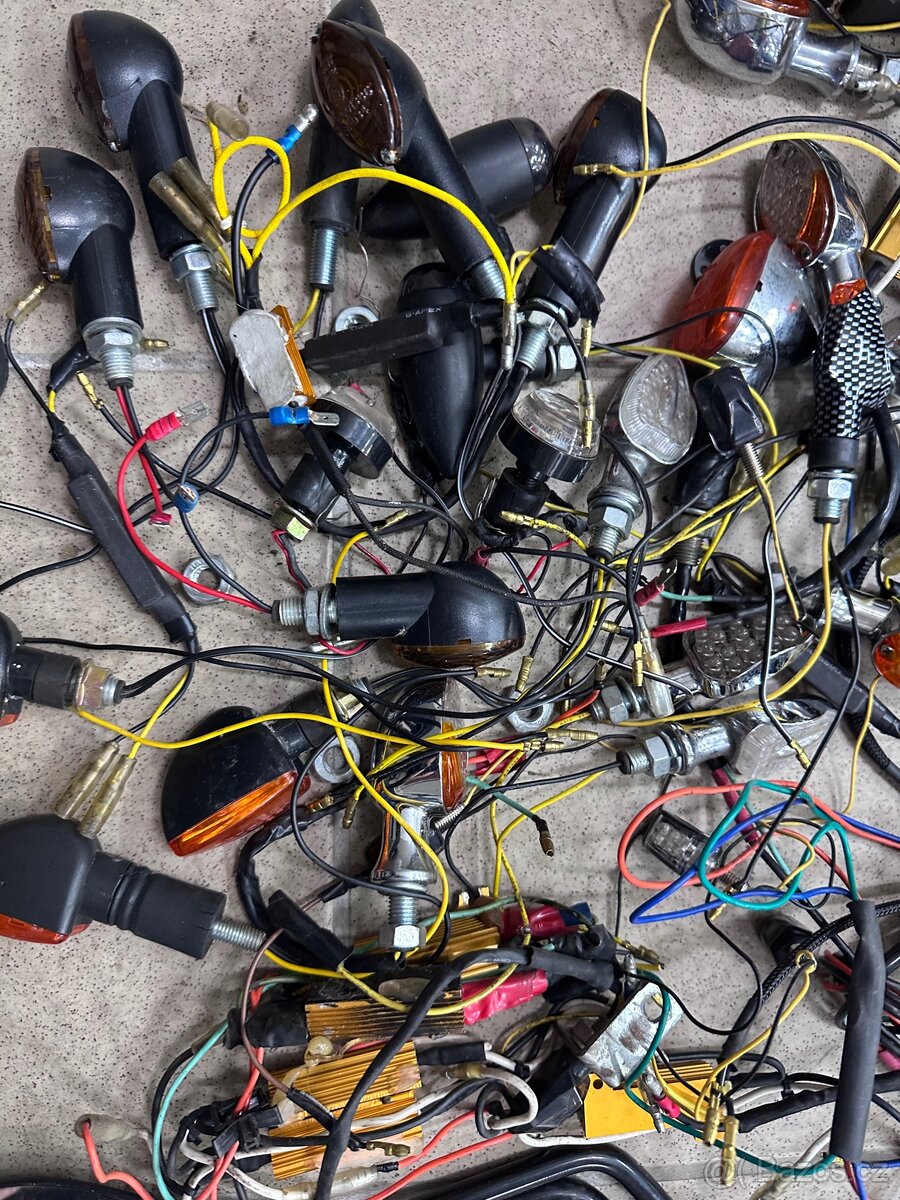 Yamaha Vmax 1200 a různé - 18