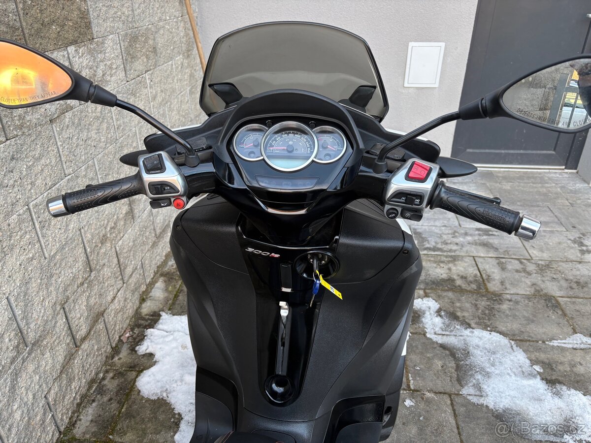 Piaggio mp3 yourban 300 2013 - 18