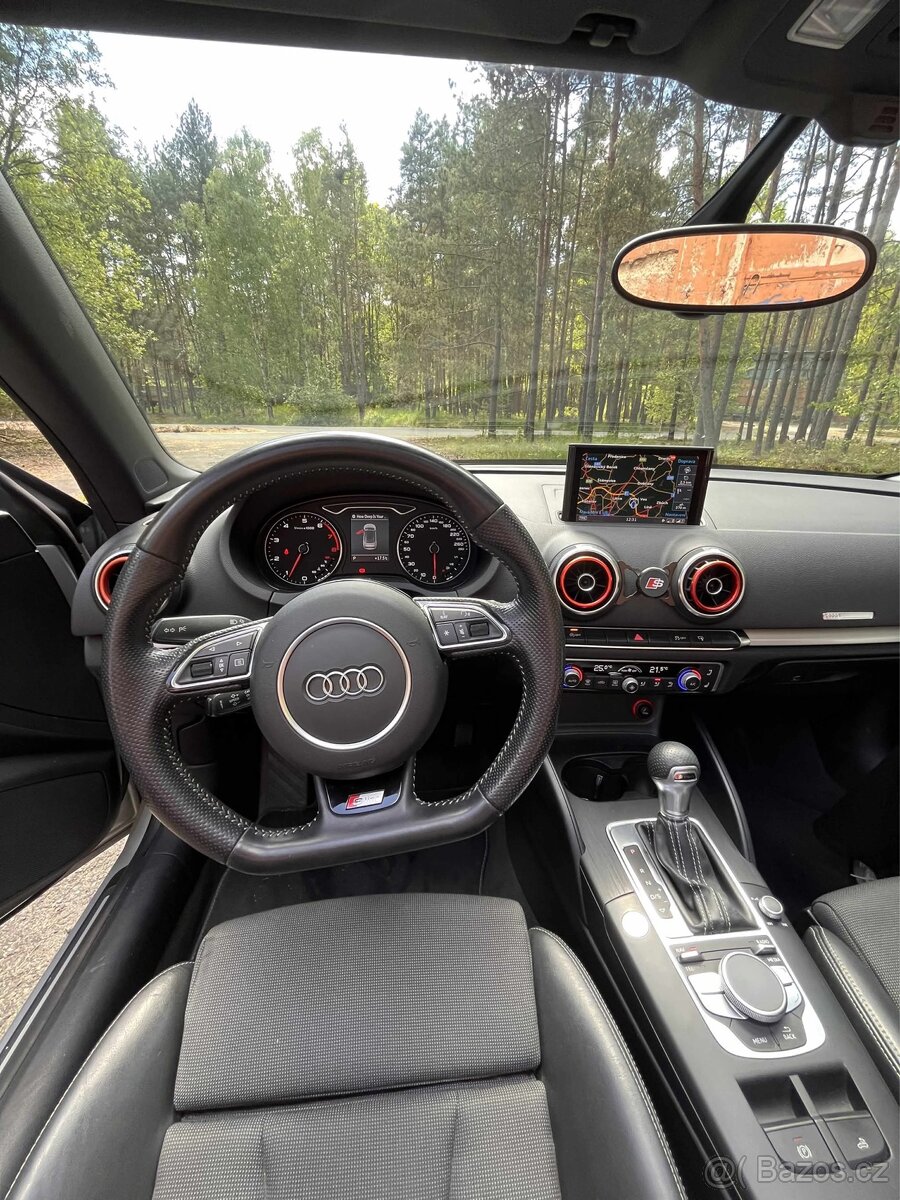 Audi A3 S-Line Kabriolet - 18