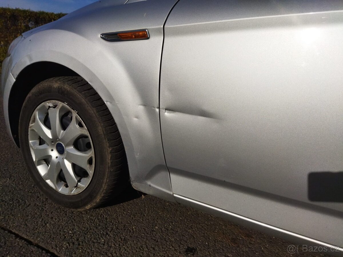 Ford Mondeo 2.0 TDCi GHIA-AUTOMAT-BÍLÁ KŮŽE-Čerstvý servis - 18