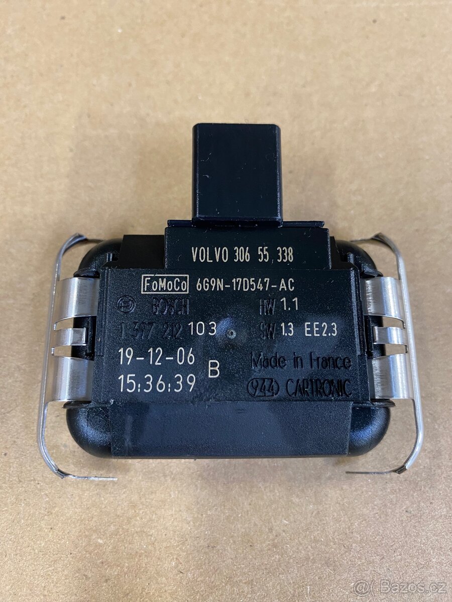 NÁHRADNÍ DÍLY z Volva S80 - 18