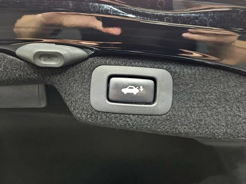 2015 LEXUS LS460 AWD - 18