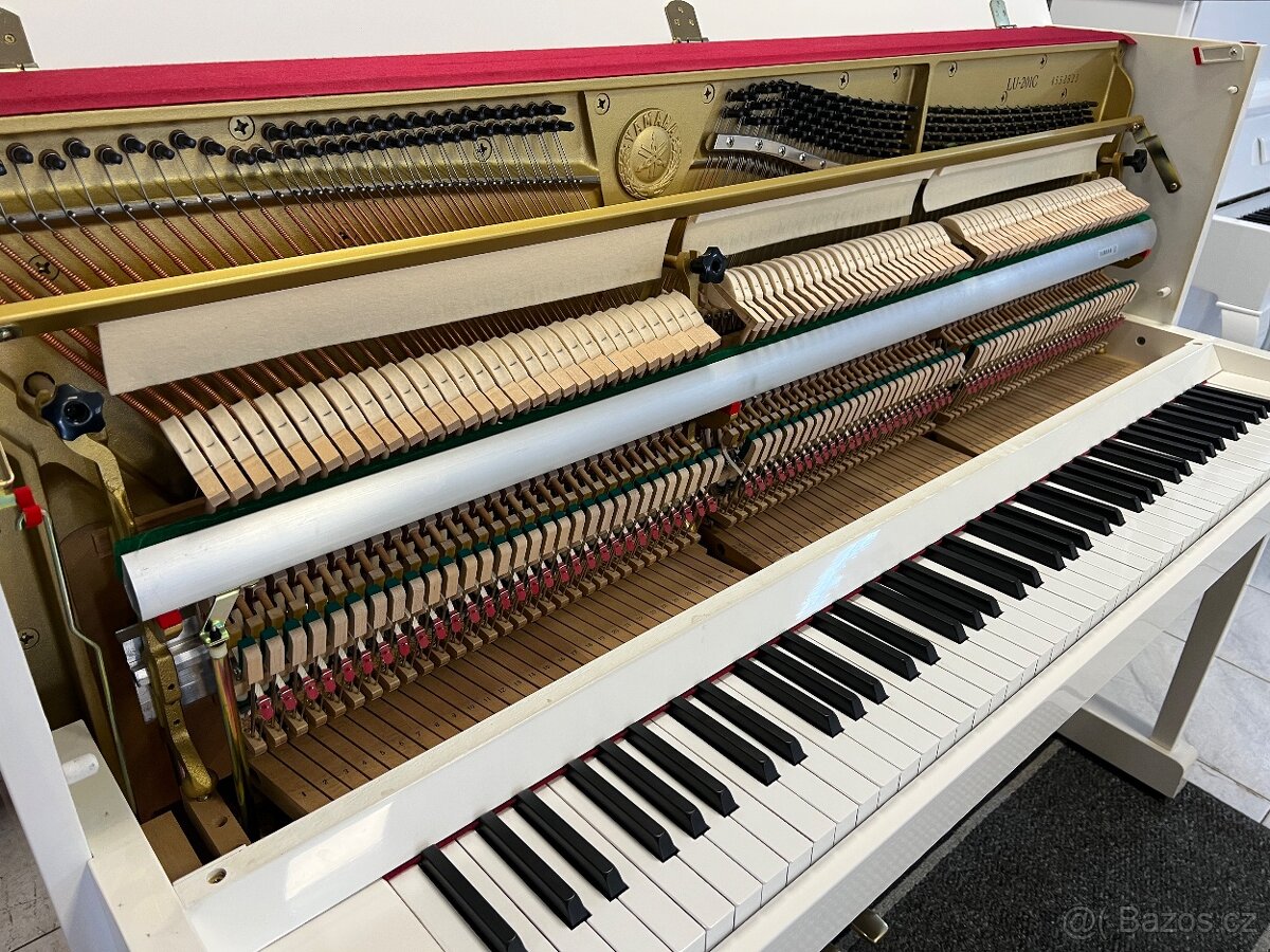 Yamaha LU-201 se zárukou až 5 let. Doprava zdarma - 18