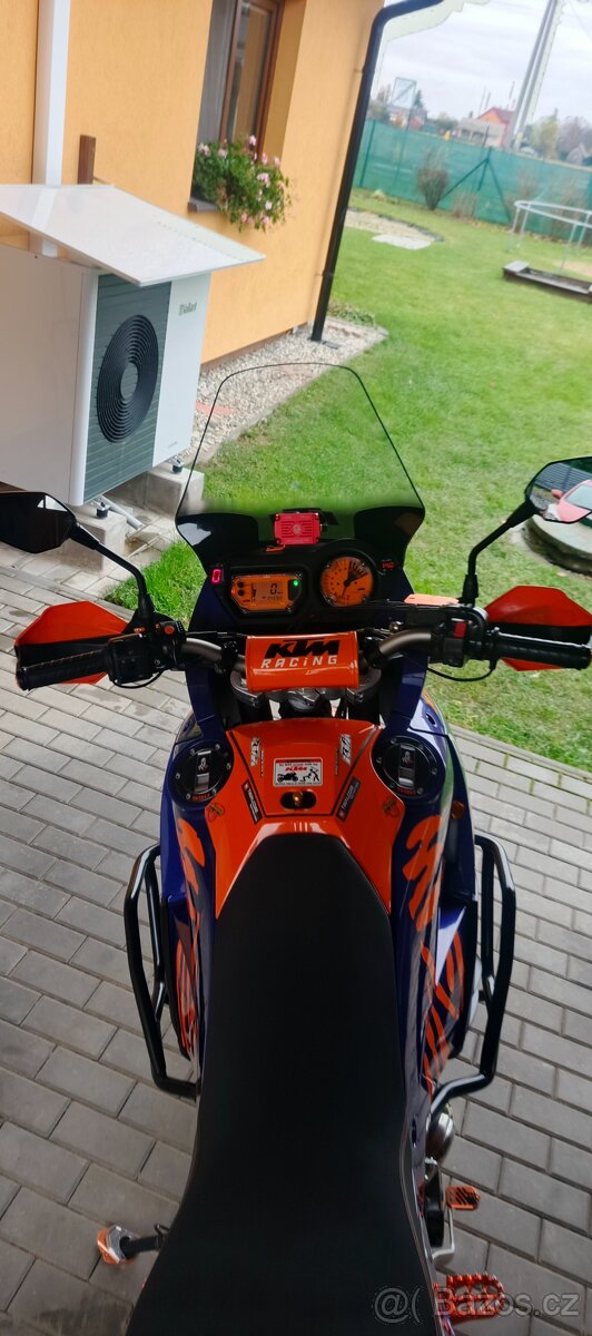 Jedinečná KTM 990 adventure - 18