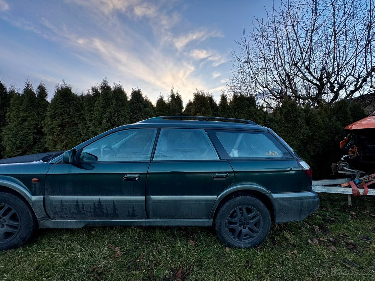 Subaru Legacy Outback 4x4 rok 2003 3.0 154 kW LPG - 18