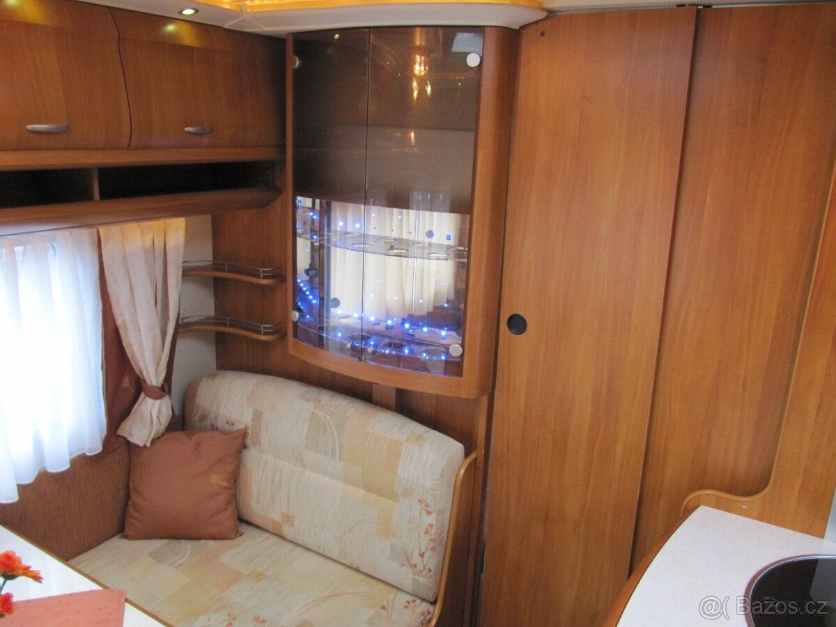 Prodám karavan Hobby 410 sfe,r.v.2007 + mover, markýza ,stan - 18