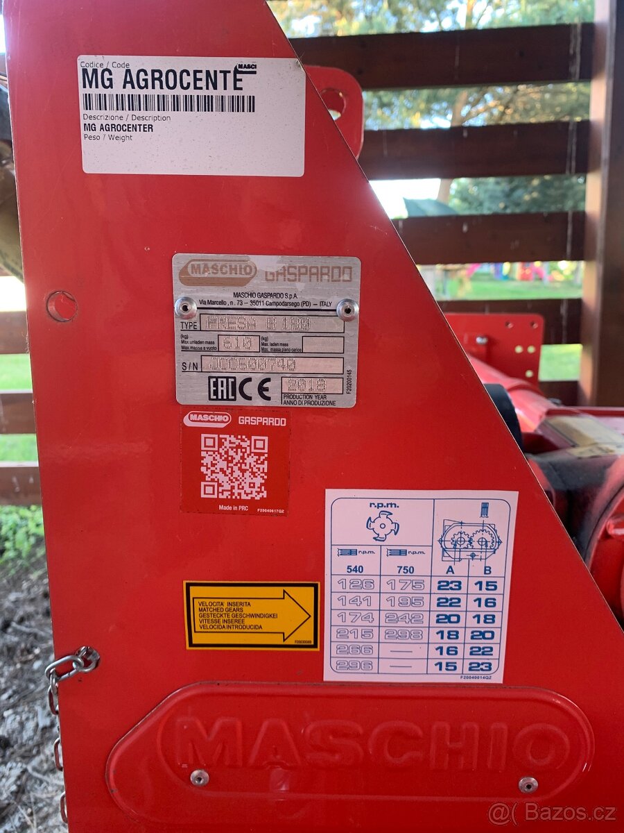 traktor Kubota viniční - 18