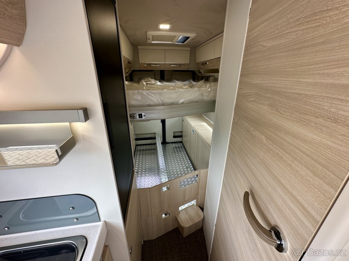 EURA MOBIL VAN 635 HB - 18