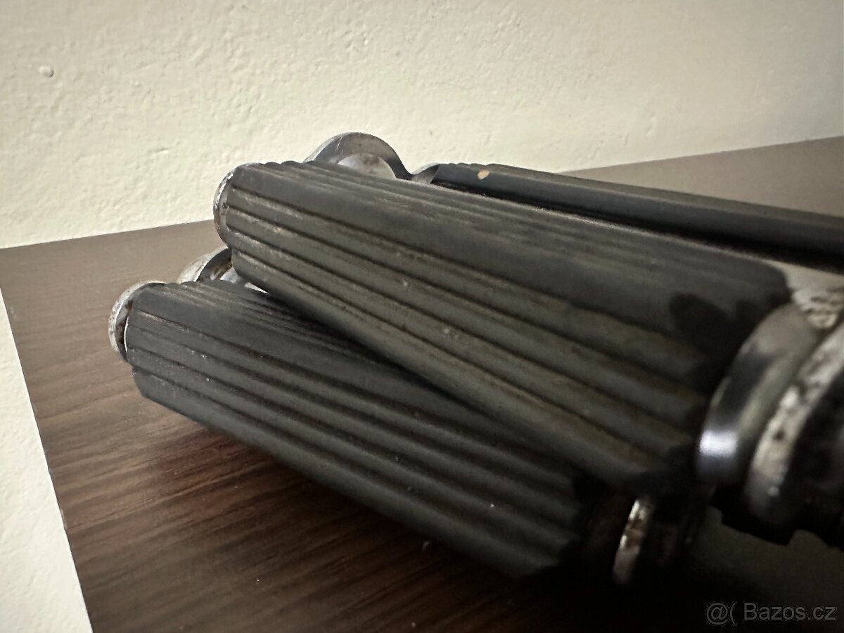 ČZ Zbrojovka pedály ako nové - 18