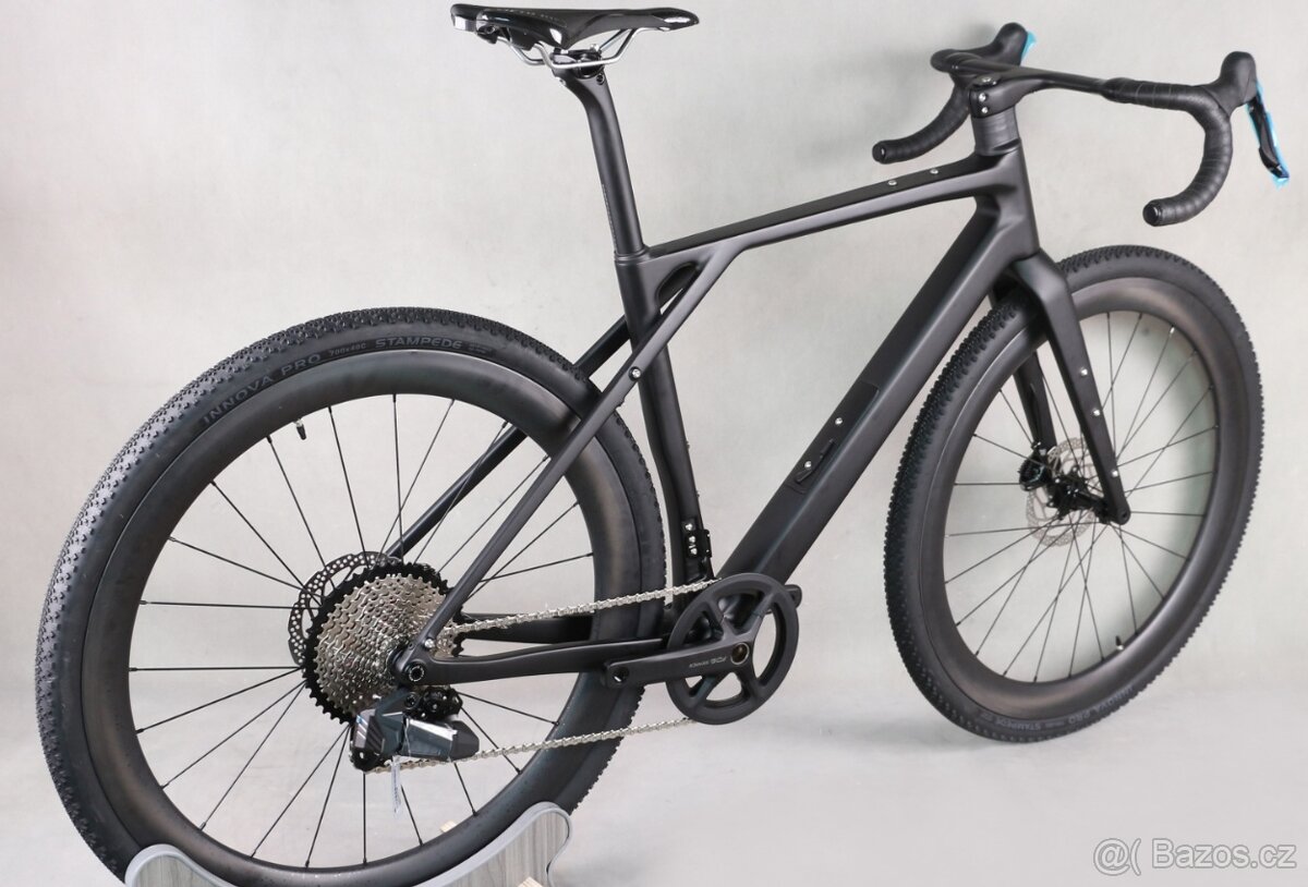 silniční karbonové kolo s elektronickým řazením - 18