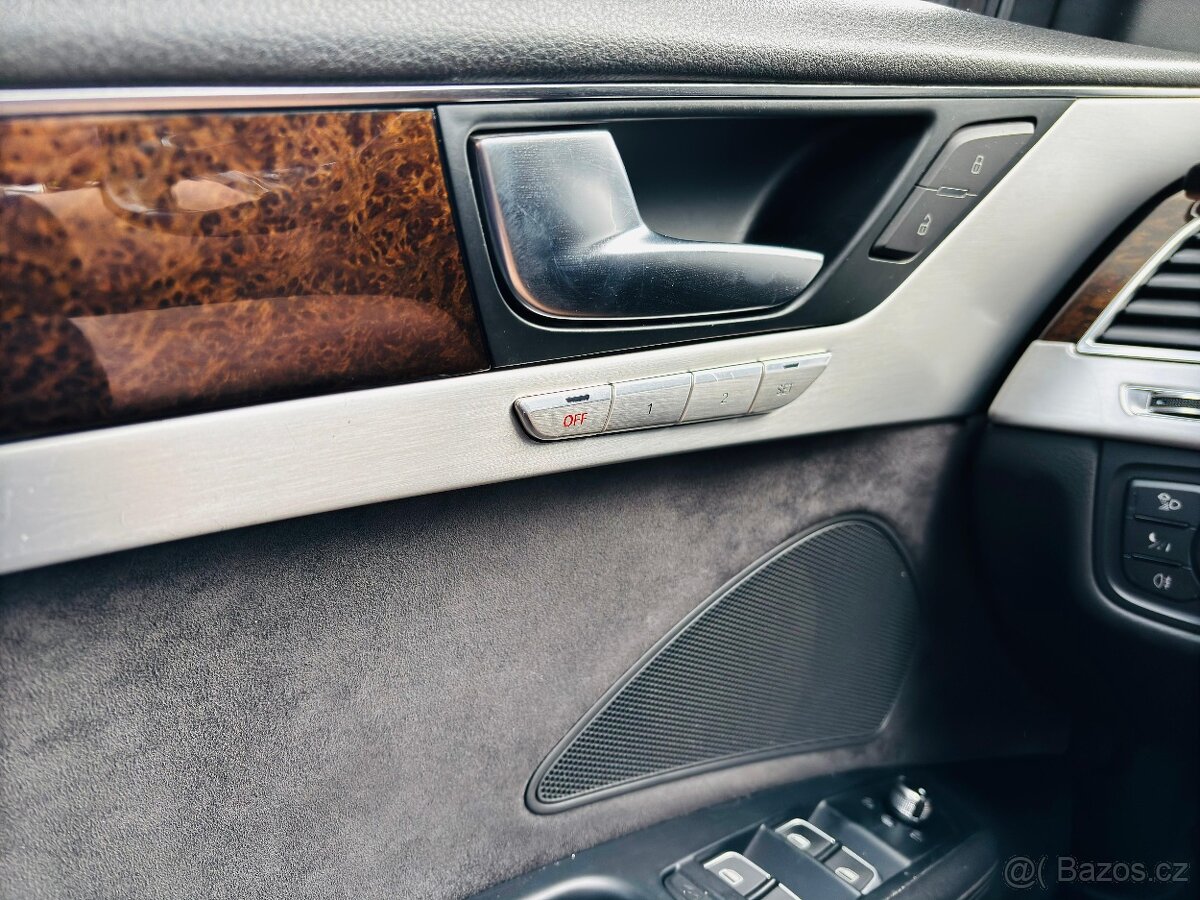 Audi A8 sedan - 18