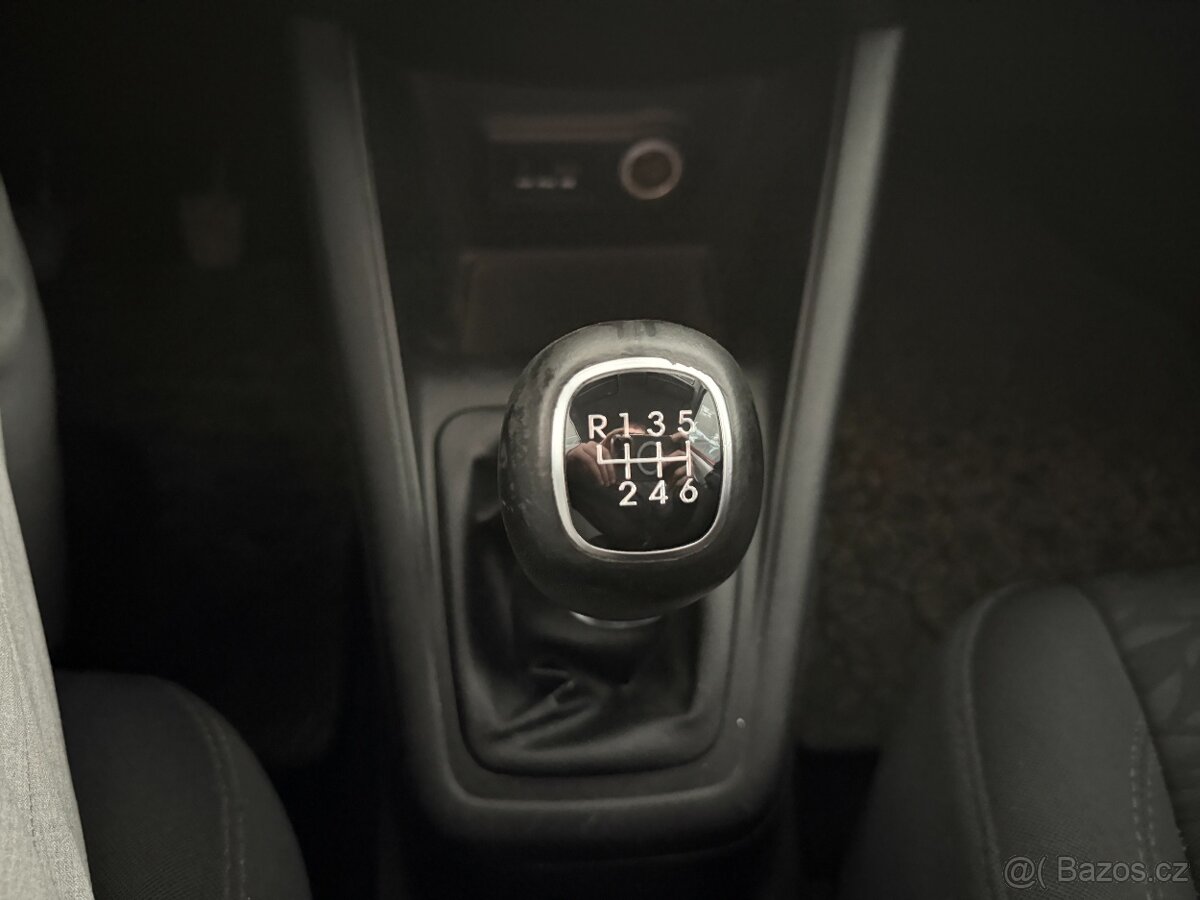 Hyundai ix20 1,6 92kW,SERVISNÍ KNÍŽKA - 18