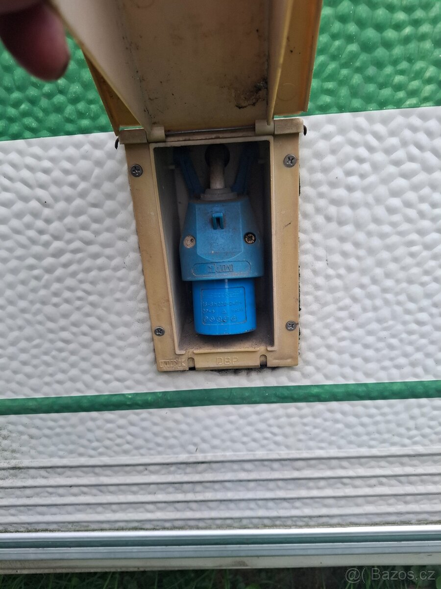 Obytny prives Chateau r.v.2006 - 18