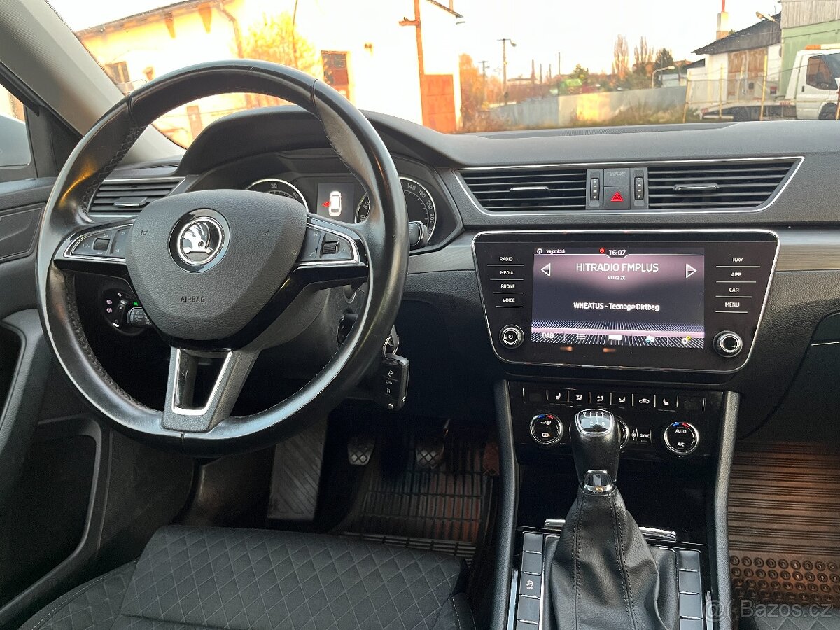 Škoda Superb 2.0tdi 140kw manuál po servisu nehavarované - 18