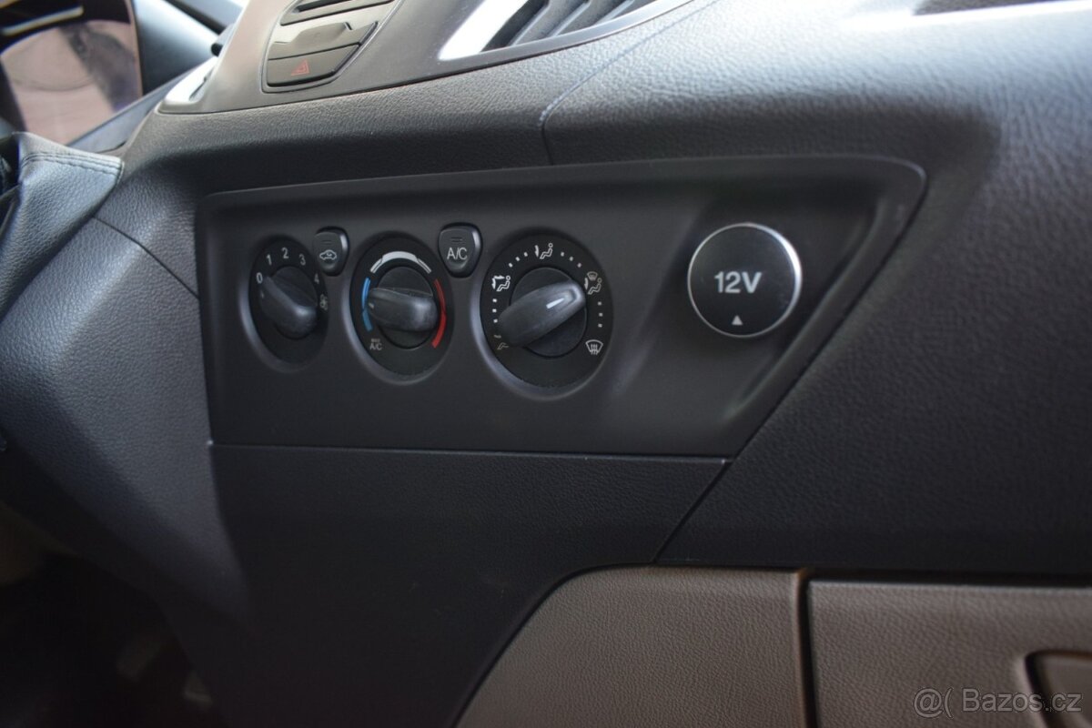 Ford Transit Custom 2.2 TDCi/LONG/6MÍST/MANUÁL/AC/ - 18