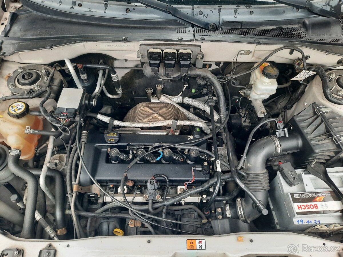 MAZDA TRIBUTE 4X4 - 18