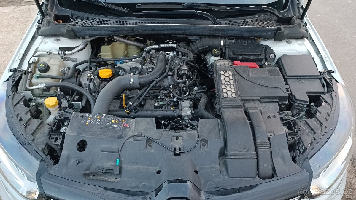 Renault Megane ENERGY TCe 130 EDC BOSE EDITION - 18