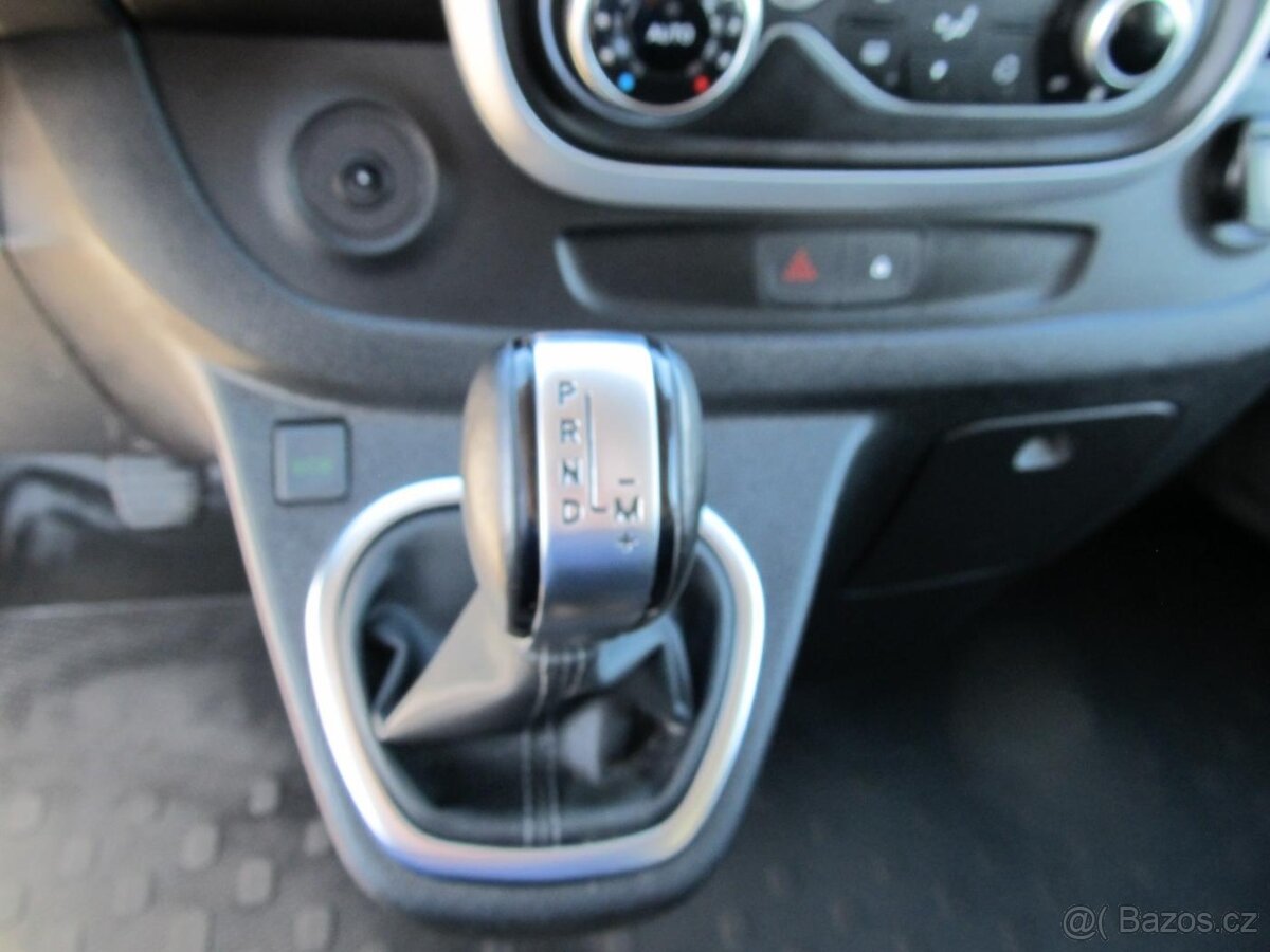 Renault Trafic díly motoru rok výroby 2020 - 18