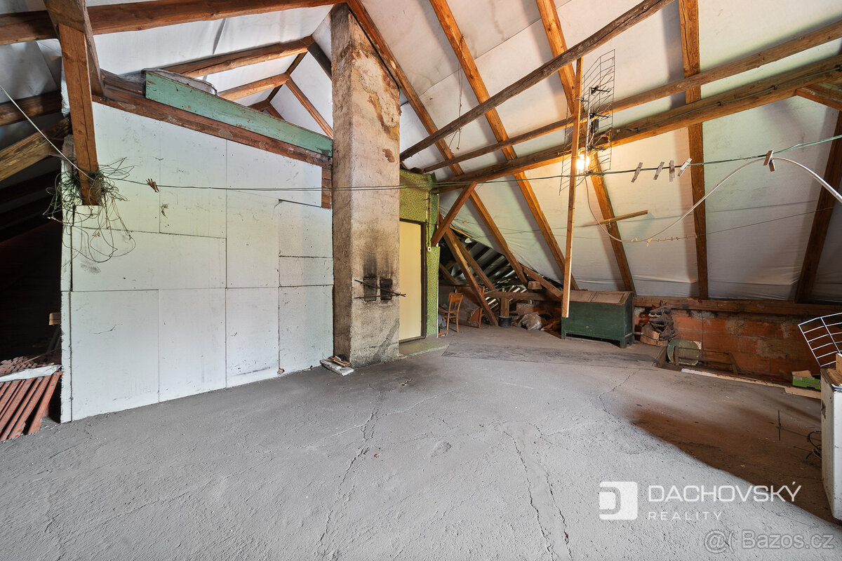 Prodej rodinného domu 103 m², pozemek 2.306 m², Seč - 18